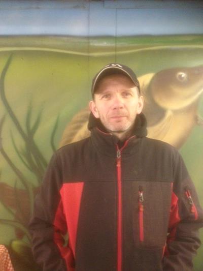 Kerry Kirkwood angler.jpg